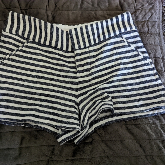 Alice and Olivia terry short - Picture 5 of 5